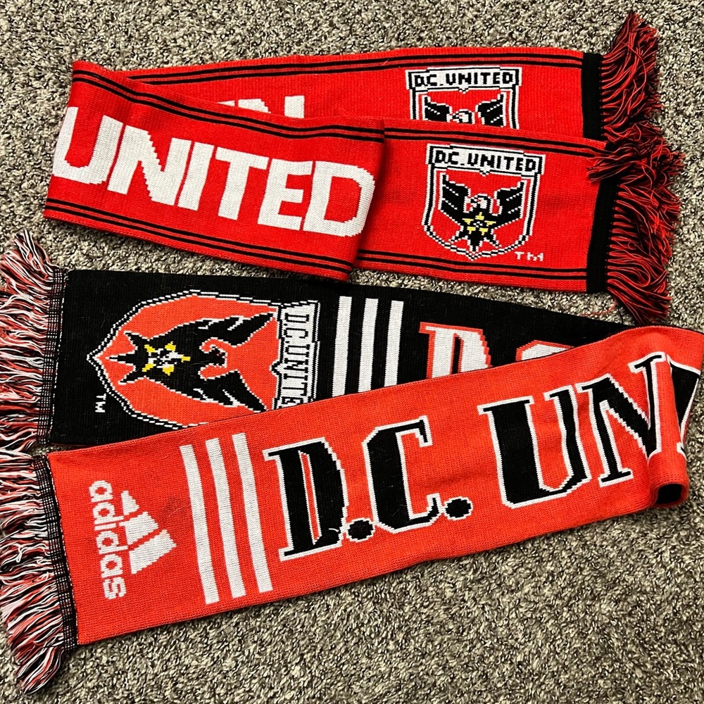 DC United fan scarf set scarves Adidas Volkswagen set of 2